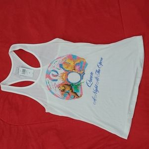 NWT QUEEN Band Tank top Shirt Sz M Hot Topic 🔥